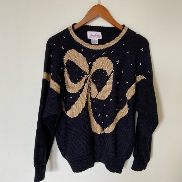 Jaclyn Smith Sweaters - Vintage Black and Gold Sweater